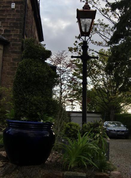 Number27Harrogate Bed & Breakfast Exterior photo